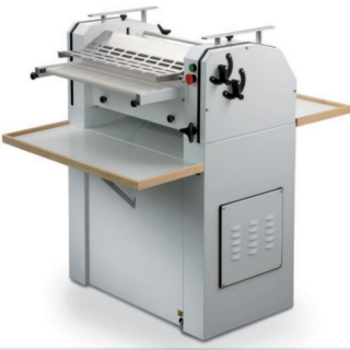 formadora artesanal italiana